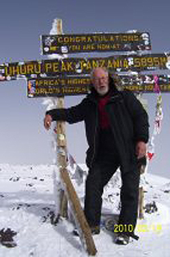 Lei Stroucken, 68 years old