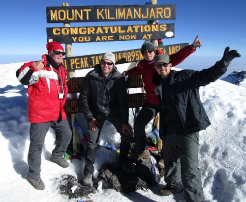 Jolanda Coster group on the summit